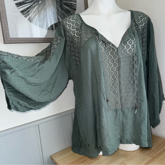 free People M Green Tinic Top Blouse Boho Lagenlook lace Cottage Core Casual - Picture 6 of 10